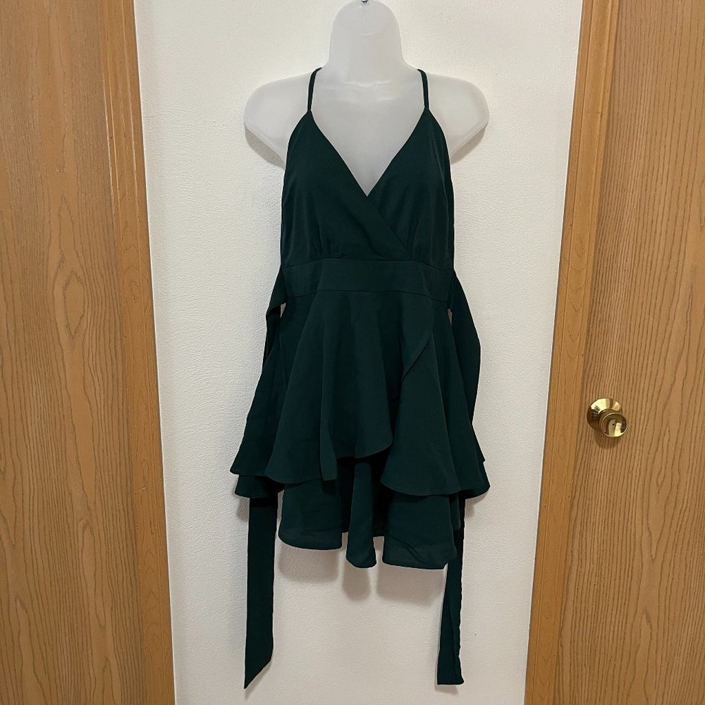 Green Cross Back Dress (Size Medium) NEVER WORN.
